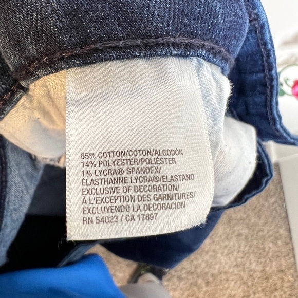 🌹Old Navy Dark Wash Blue Denim Jeans Women’s Plus Size 18 Boot Cut Stretch - Picture 6 of 9